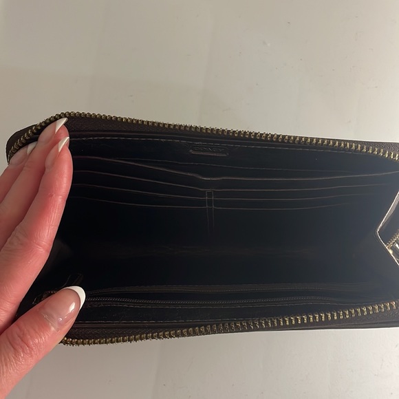 Coach wallet/wristlet - Picture 3 of 4